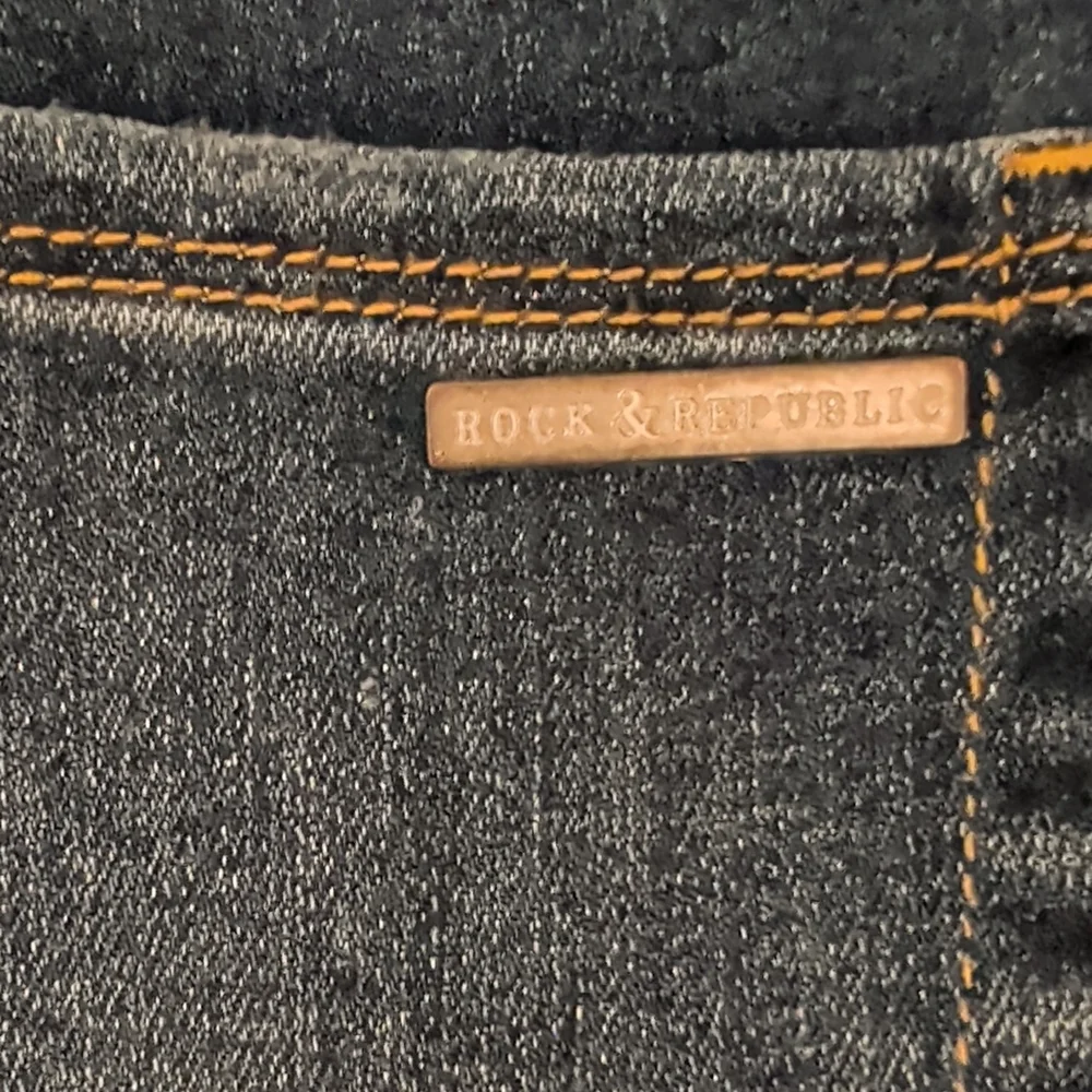 Rock & Republic Women's Jean Shorts Size 14 - Picture 3 of 7